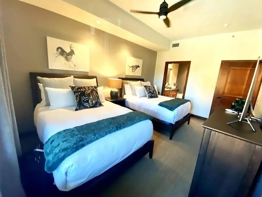 Ski In/Out - Zalanta - Great Location- 2 Hot Tubs - Heated Pool South Lake Tahoe 0*,