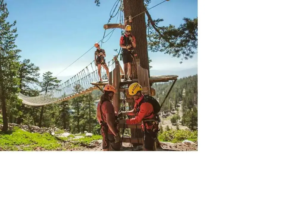 Ski In/Out - Zalanta - Great Location- 2 Hot Tubs - Heated Pool South Lake Tahoe 0*,  Stany Zjednoczone Ameryki